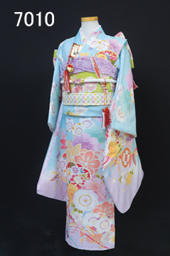 水色の7歳女児着物