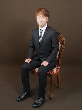 成人記念の写真男性
