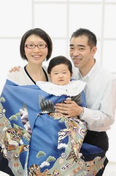 お宮参り写真/お宮参りの家族写真