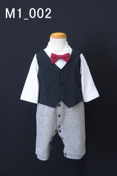 白の1歳男児セットアップ