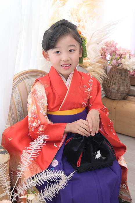 入学記念写真/ランドセル姿の女の子