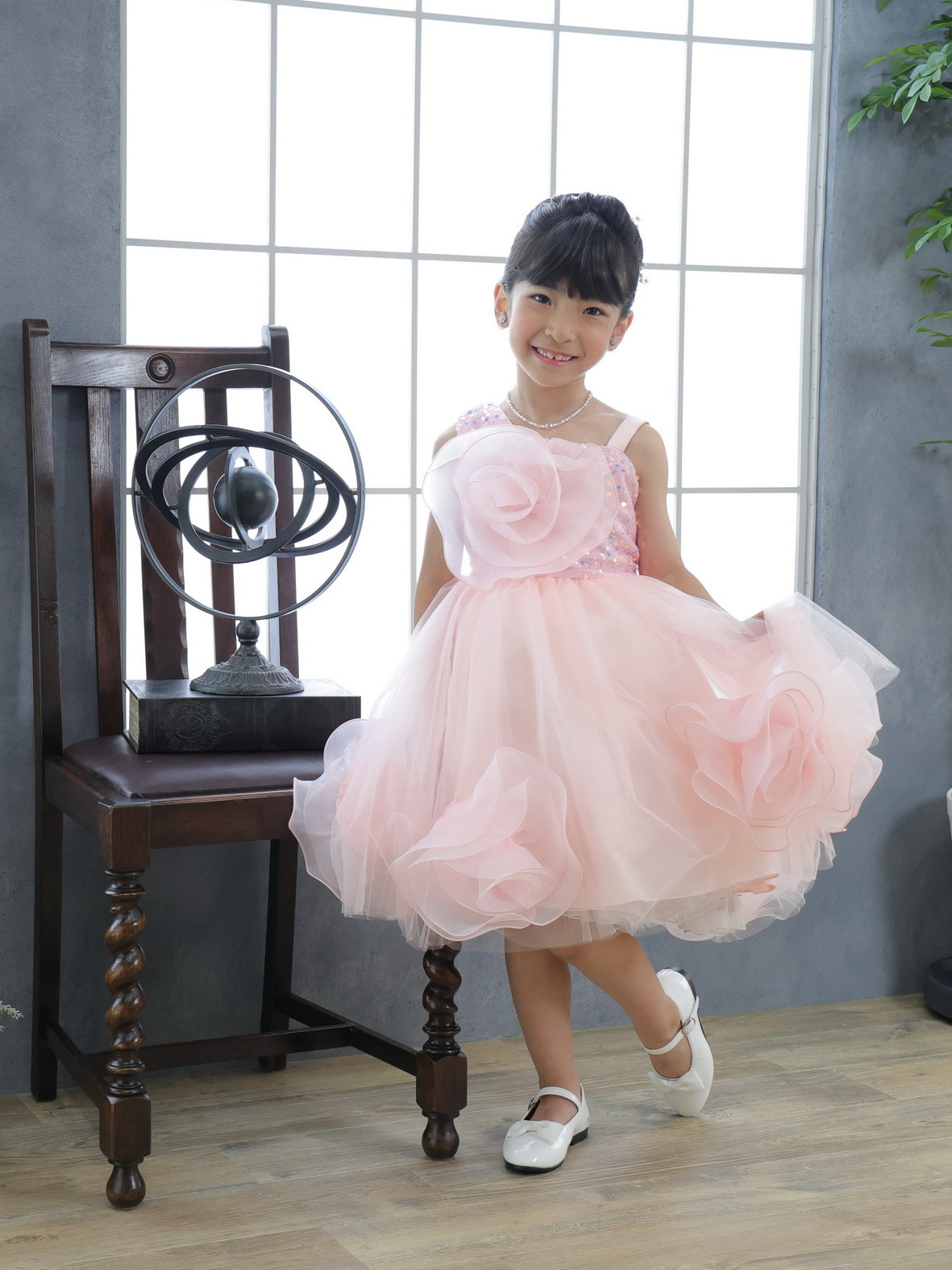 七五三写真/紫絞り着物の7才女の子