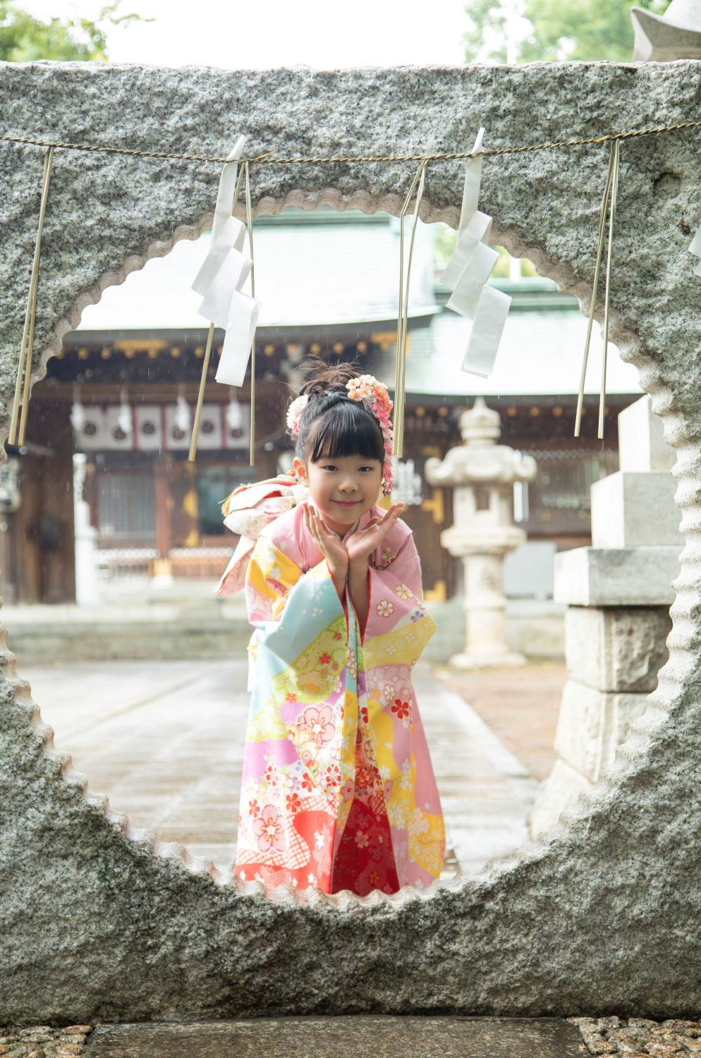 帽子をかぶったお誕生日の赤ちゃん